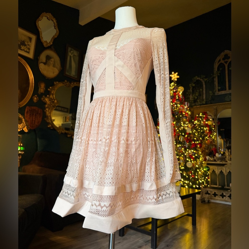 Bebe Dress – Women’s 0 – Light Pink Lace Block Y2K Vintage –Long Sleeve – Lined - Picture 3 of 12